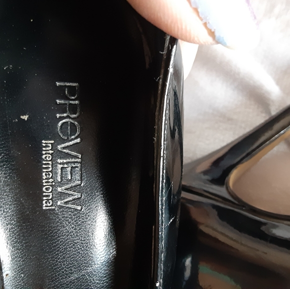 Shoes - Picture 4 of 5